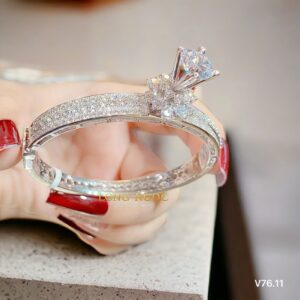 Vòng Tay Kim Cương - V76.11 - Long Ngọc Luxury 3 f9c5514f0193cf1dc96e0d9a7fb27625