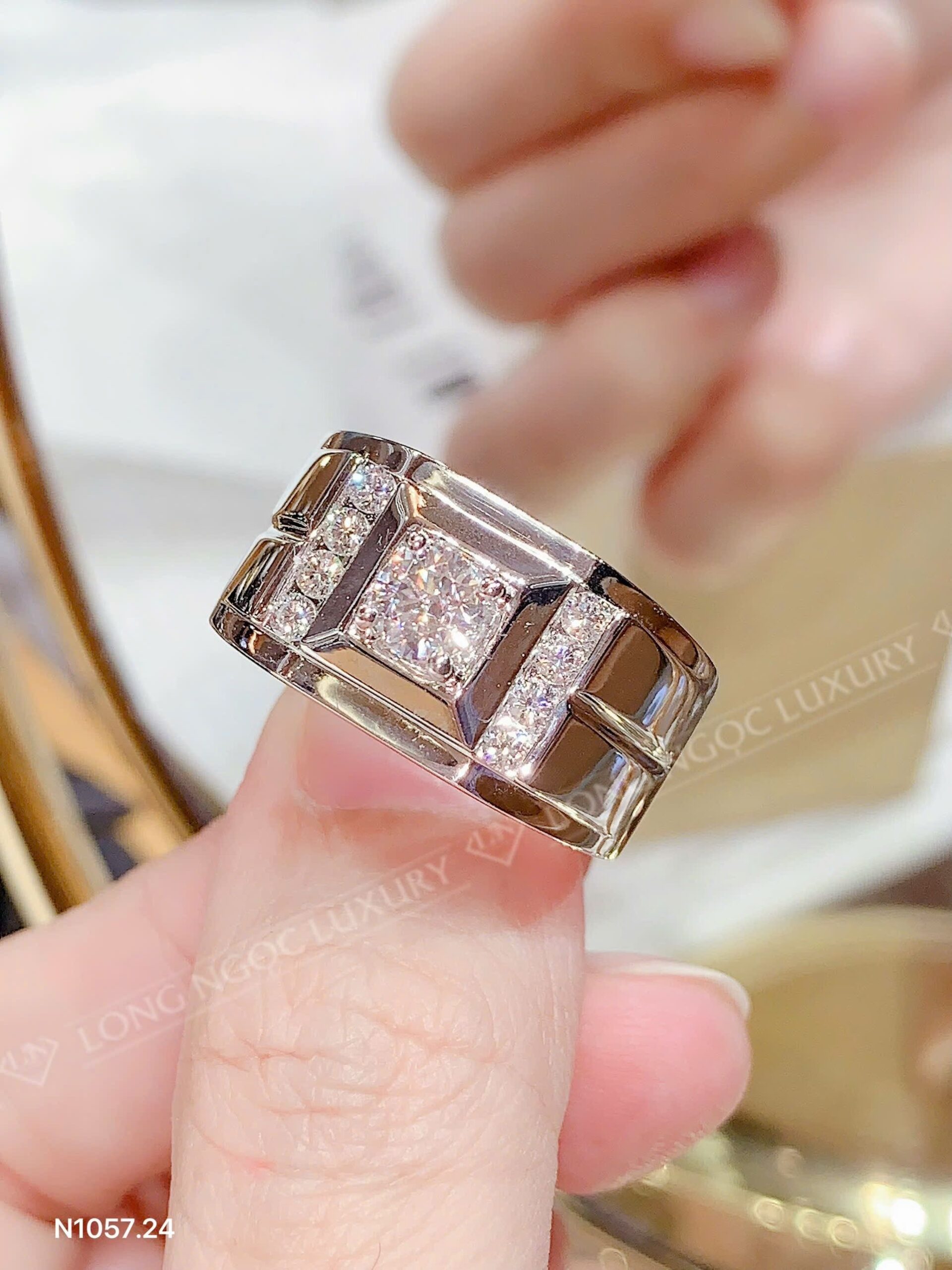 Nhẫn Nam Kim Cương - Long Ngọc Luxury - N1057.24