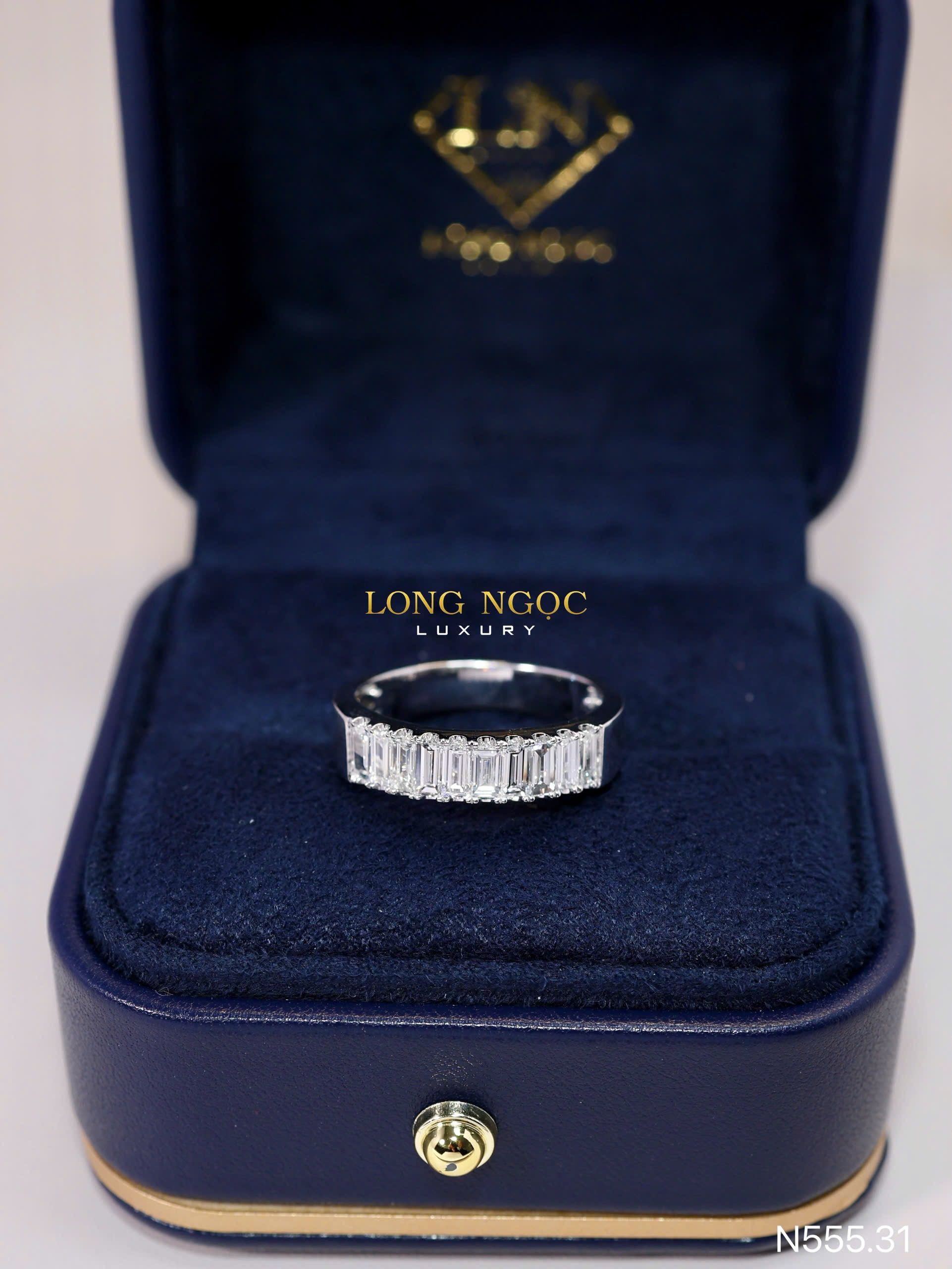 Nhẫn Kết Kim Cương - Long Ngọc Luxury - N555.31